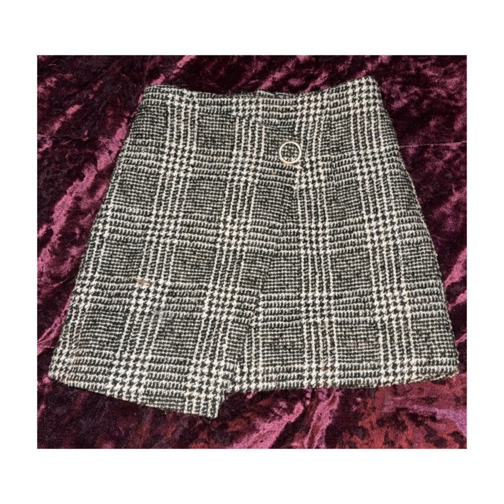 Plaid skirt